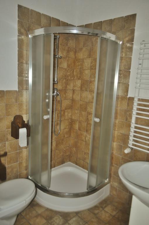 Bed and Breakfast Karczma Brzeziniak Цисна Экстерьер фото