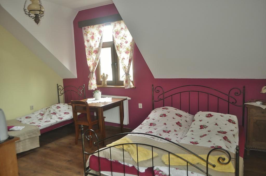 Bed and Breakfast Karczma Brzeziniak Цисна Экстерьер фото