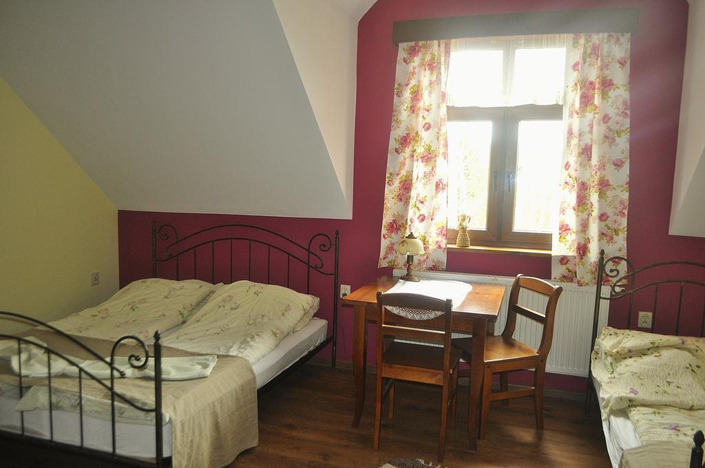 Bed and Breakfast Karczma Brzeziniak Цисна Экстерьер фото