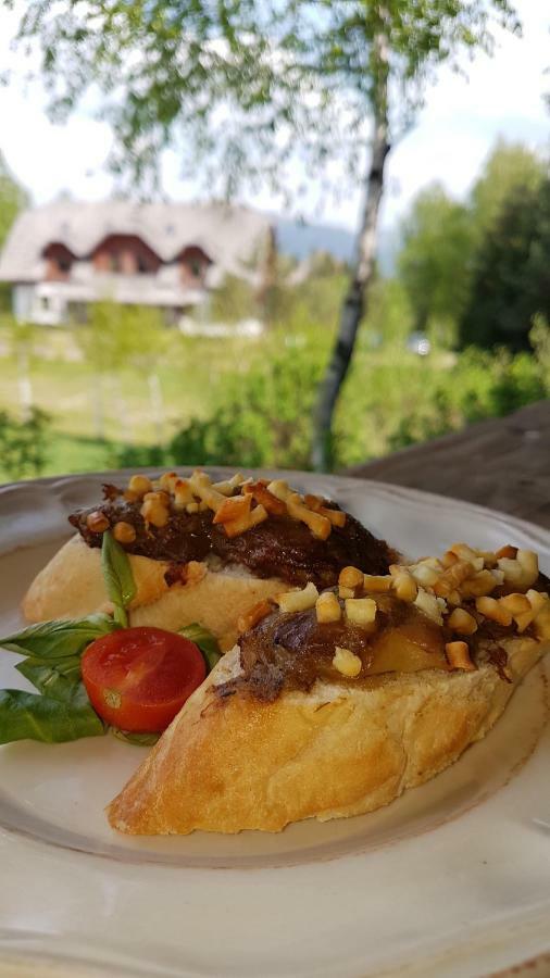 Bed and Breakfast Karczma Brzeziniak Цисна Экстерьер фото